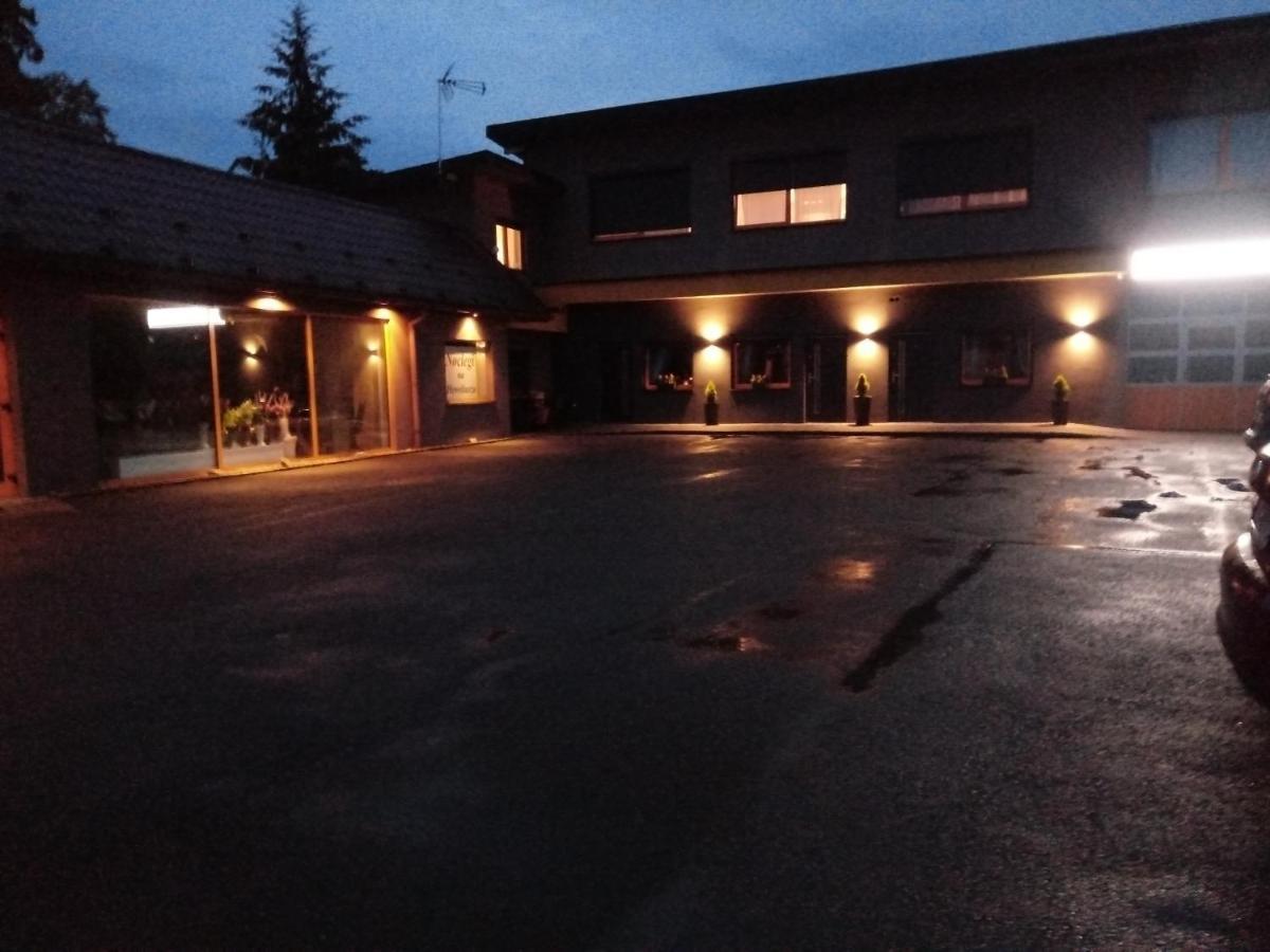 Noclegi Na Heweliusza Sanok Exterior photo